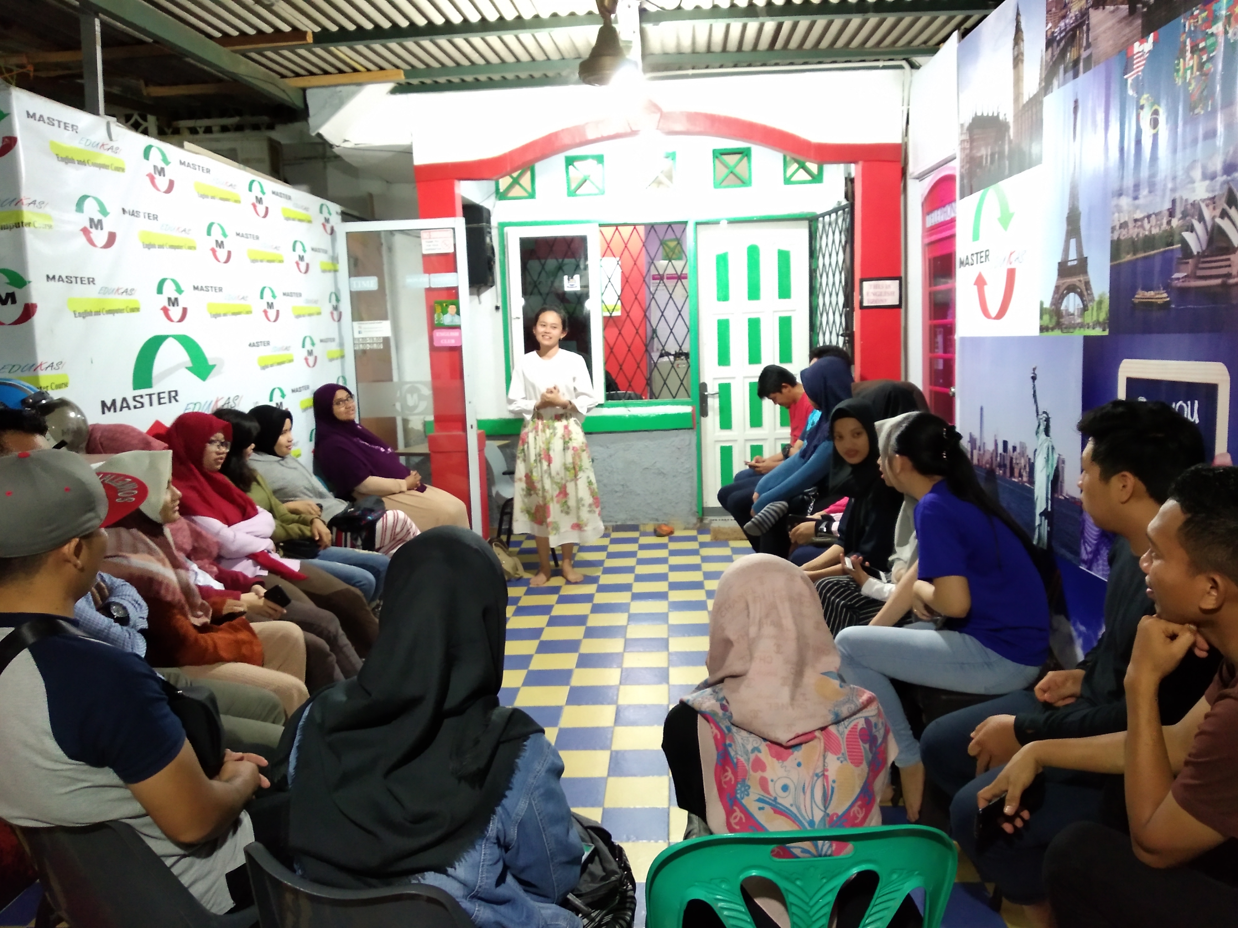 privat bahasa inggris batam, privat bahasa inggris di batam,Kursus bahasa Inggris batam, les bahasa inggris batam, kursus bahasa inggris di batam, les bahasa inggris di batam, tempat les bahasa inggris di batam, tempat les bahasa inggris batam.