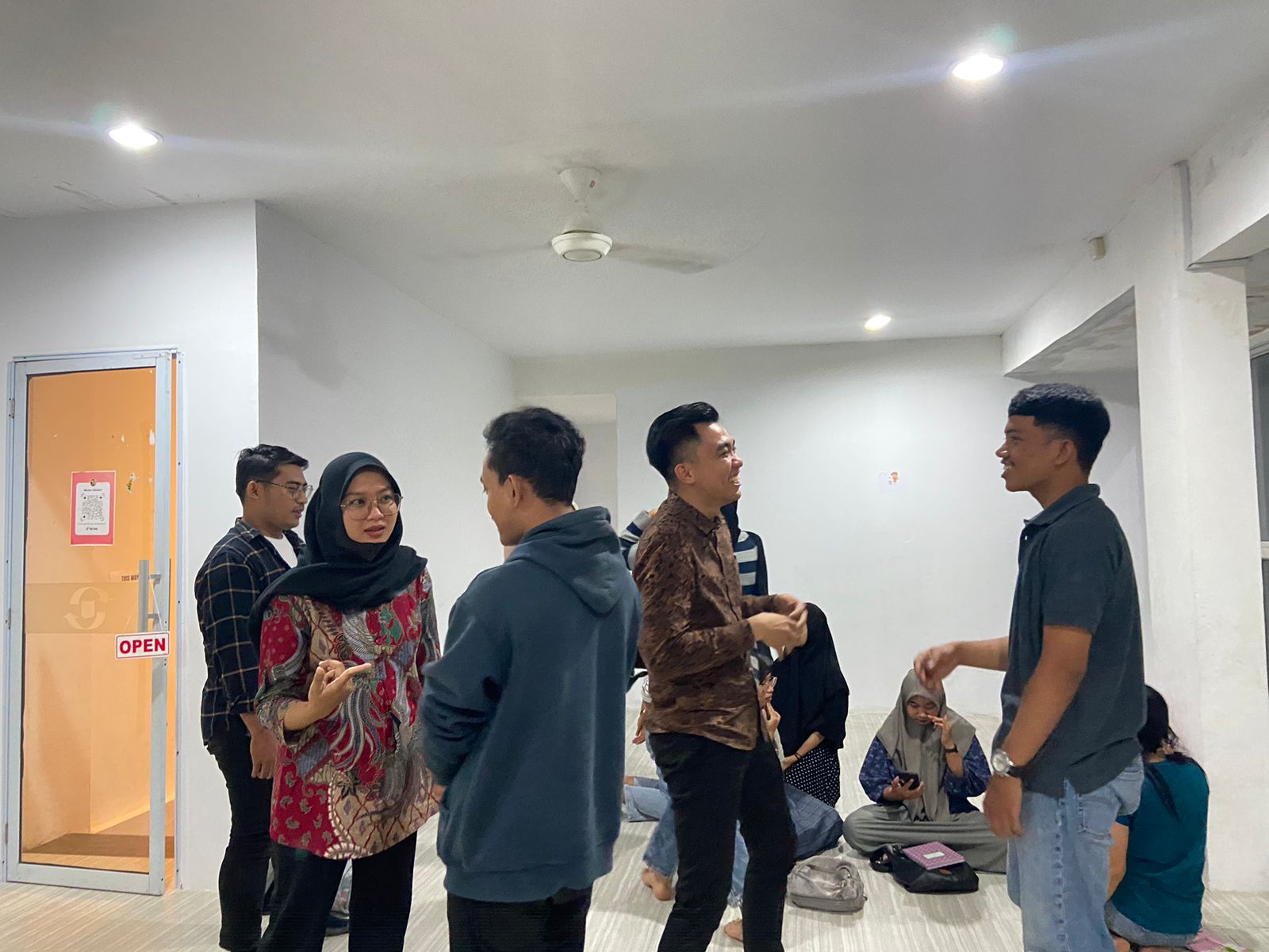 kursus bahasa inggris batam, kursus bahasa inggris di batam, kursus bahasa inggris terbaik di batam, kursus bahasa inggris terdekat di batam, me speaking camp